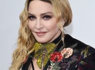 Madonna festeja adoção de gêmeas no Malauí com foto das crianças: 'Família'