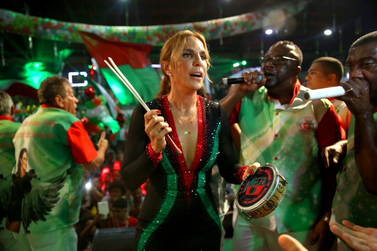 Foto Ivete Sangalo Homenageada Da Escola Grande Rio No Carnaval 2017