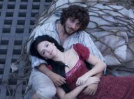 Novela 'Novo Mundo': Joaquim e Anna têm primeira noite de amor na aldeia