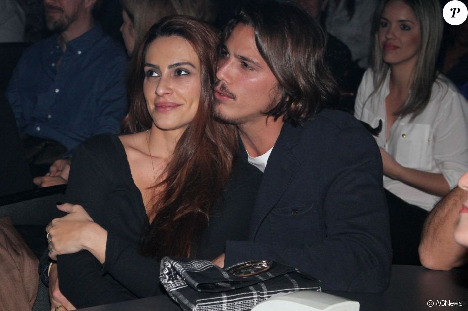 Cleo Pires não assume um relacionamento desde o fim do namoro com Romulo Neto, em 2016