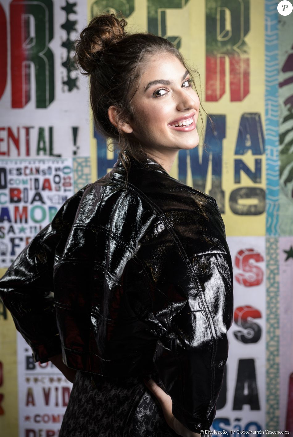 Giovanna Grigio elogia personalidade irreverente de sua personagem, Samantha, em 'Malhação - Viva a Diferença', mas reprova prática de bullying: 'É um defeito'