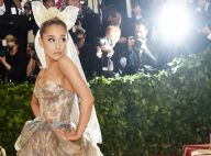Ariana Grande estreia no MET Gala com pintura da Capela Sistina em look. Fotos!