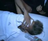 Chorando e escondendo o rosto, Neymar recebe alta de hospital em Fortaleza