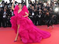 Cor marcante e volume plissado: o vestido da indiana Deepika Padukone em Cannes