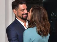 Cauã Reymond e a namorada, Mariana Goldfarb, trocam carinhos em evento. Fotos!
