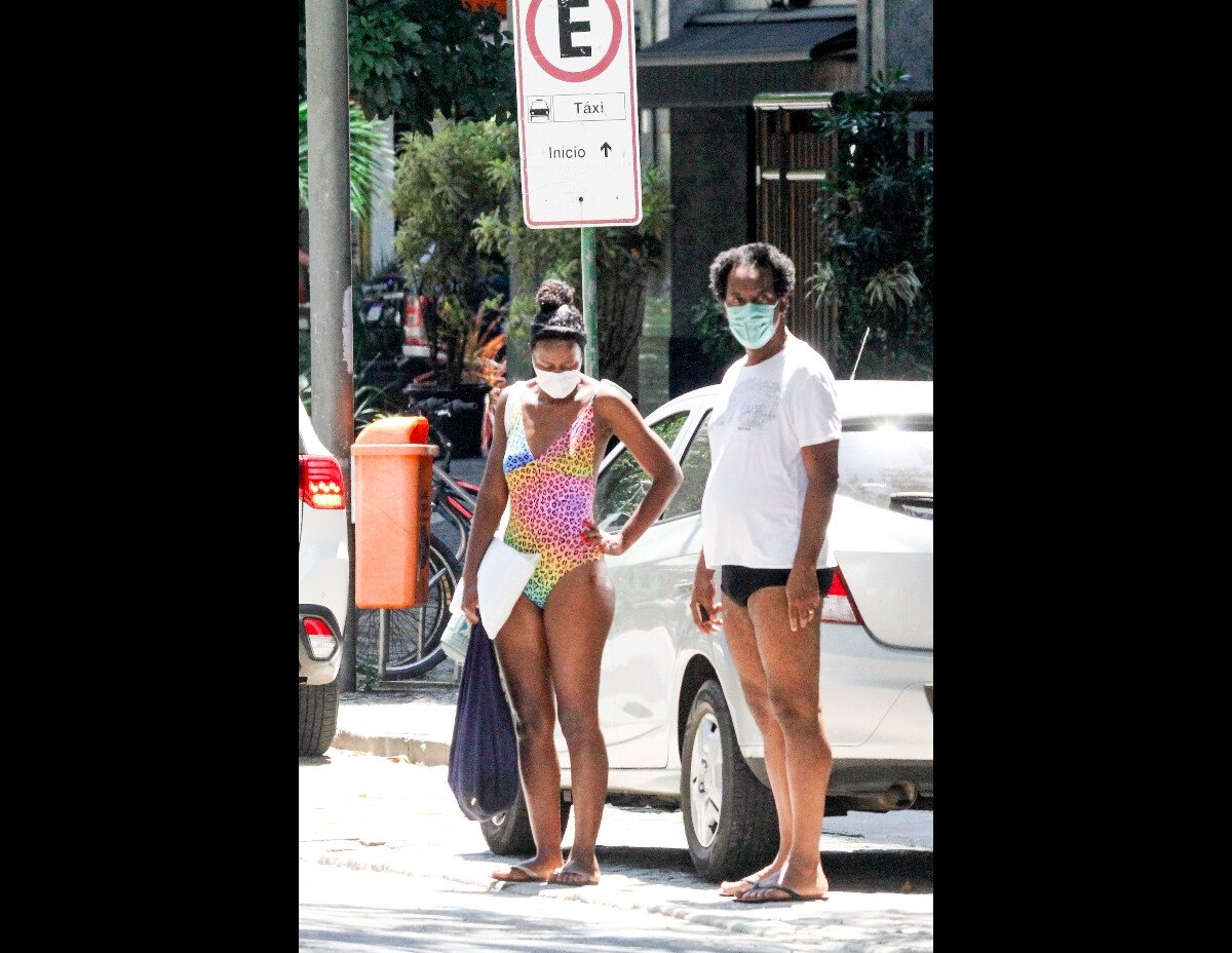 Foto Maju Coutinho Fez Rara Apari O Ao Lado Do Marido Em Dia De Praia