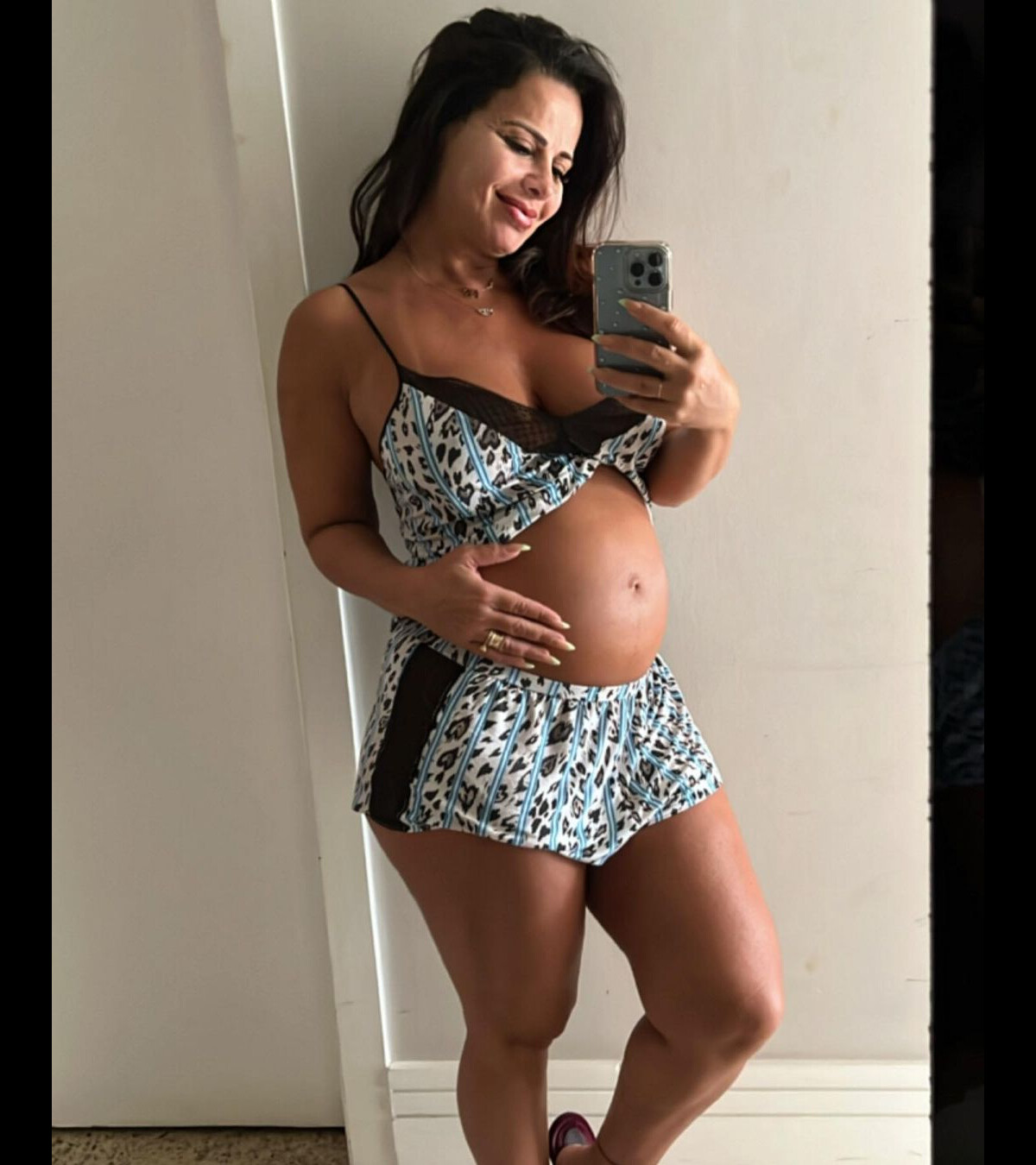 Foto Viviane Ara Jo Gr Vida Deixa Barriga Mostra Em Foto Purepeople