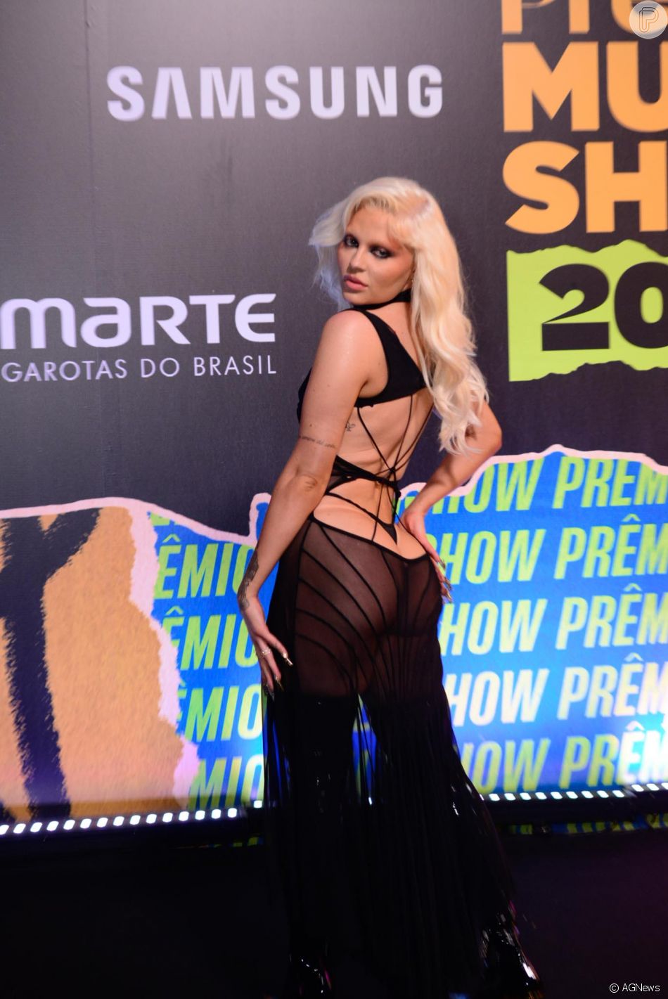 Lu Sa Sonza Dispensa Suti Usa Vestido Transparente E Deixa Bumbum