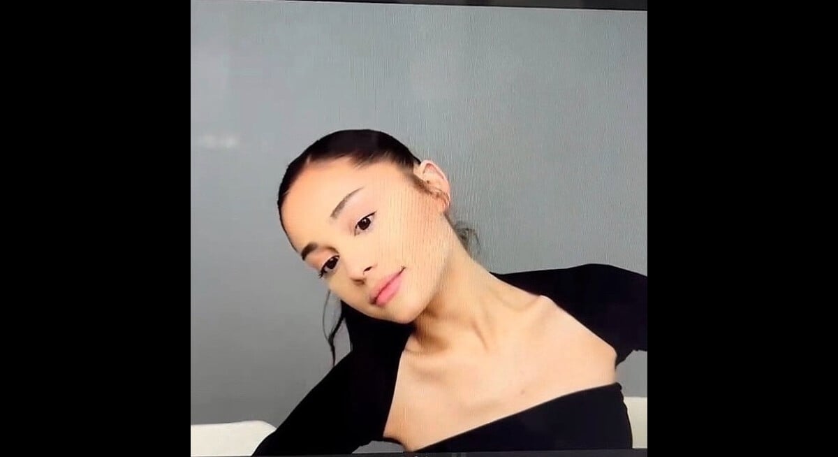 Foto Ariana Grande preocupou fãs ao aparecer mais magra em fotos