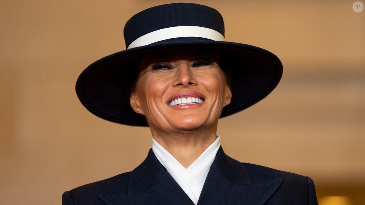 Foto Qual O Significado Do Look De Melania Usado Na Posse De Donald