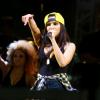 Anitta faz sucesso em todo o Brasil com o hit 'Show das Poderosas'