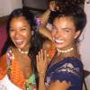 Isis Valverde celebra aniversário de 29 anos com Luiza Brunet e amigas em Trancoso, na Bahia