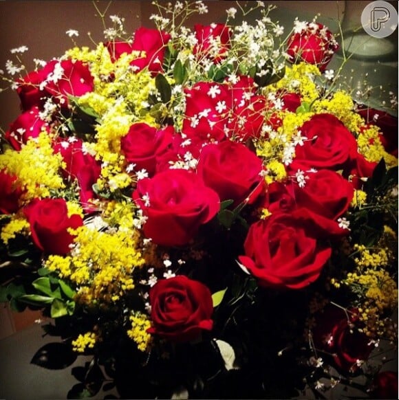 No dia 12 de junho de 2013, Marina publicou a foto de um buquê de flores, presente do ex-namorado Klebber Toledo: 'Mais um dia especial juntos!'