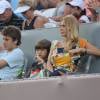 Carolina Dieckmann acompanha partida de Rafael Nadal com os filhos, José e Davi, no Rio Open