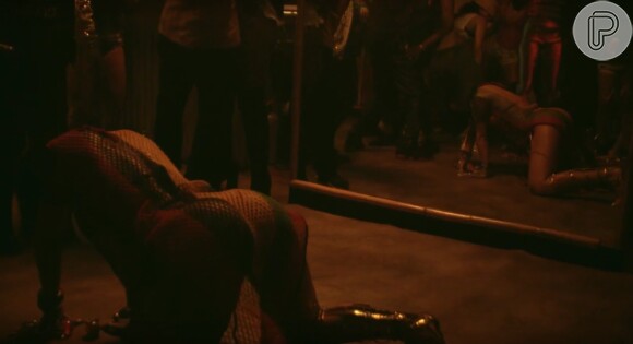 Rihanna lança prévia do clipe da música 'Work' e aparece sensualizando com o cantor Drake. Divulgação aconteceu na noite desta sexta-feira, 19 de fevereiro de 2016