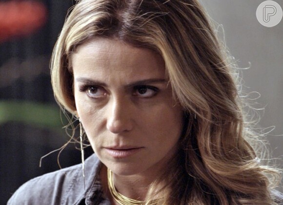 Na novela 'A Regra do Jogo', mesmo tomando todos os cuidados, Atena (Giovanna Antonelli) acaba deixando pistas de onde Romero (Açexandre Nero) está escondido após falsa morte