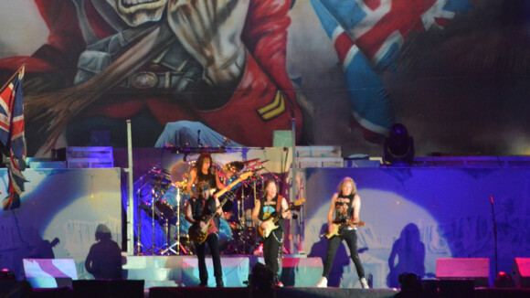 Pela 3ª vez no Rock in Rio, Iron Maiden faz show com sucessos dos anos 80