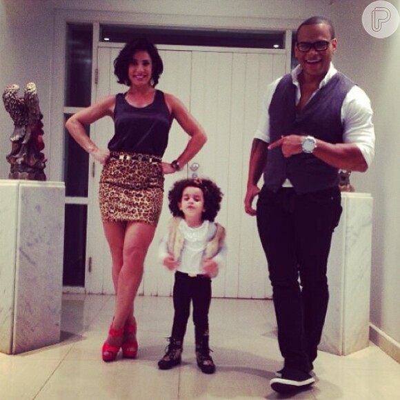 Scheila Carvalho e Tony Salles são pais da pequena Giulia, de 3 anos
