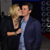 Carolina Dieckmann acompanha o marido, Tiago Worcman, na festa de lançamento da MTV Brasil