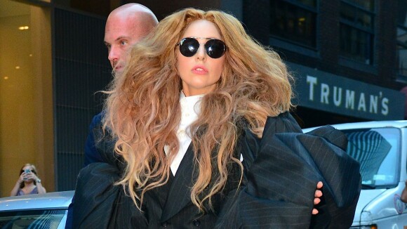 Lady Gaga vai se apresentar em 1° prêmio do Youtube, que terá shows no Brasil