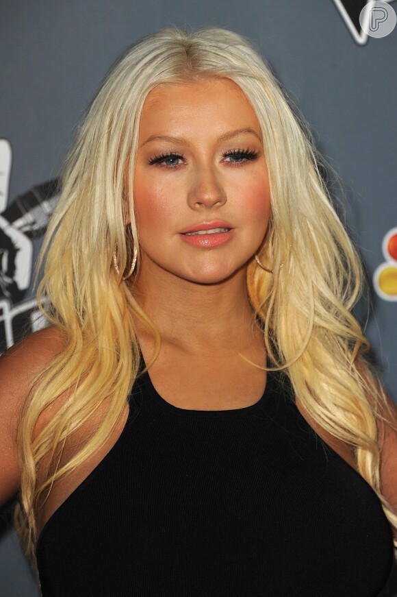 Christina Aguilera tem 1,57m e chegou a pesar 78 quilos antes de passar por uma dieta rigorosa e, segundo o site Radar Online, por uma cirurgia bariátrica