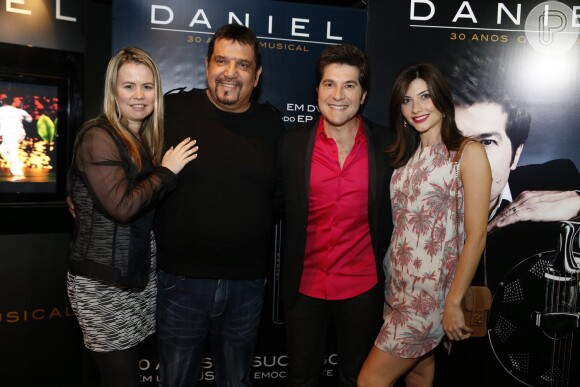Amigos prestigiam o lançamento do novo DVD de Daniel, 'Daniel 30 Anos - O Musical', na noite desta quarta-feira, 16 de outubro de 2013, na Livraria Travessa do BarraShopping, na Zona Oeste do Rio de Janeiro