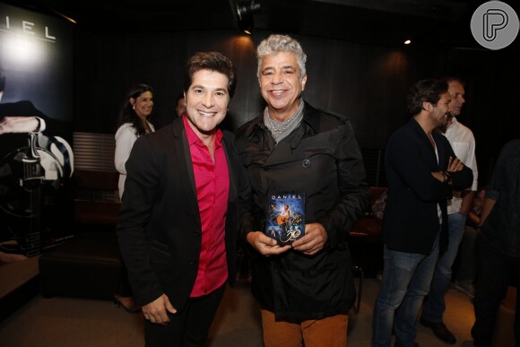 Lulu Santos prestigia o lançamento do novo DVD de Daniel, 'Daniel 30 Anos - O Musical', na noite desta quarta-feira, 16 de outubro de 2013, na Livraria Travessa do BarraShopping, na Zona Oeste do Rio de Janeiro