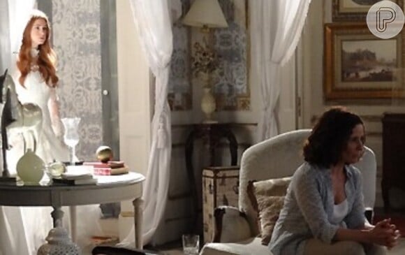 Nicole (Marina Ruy Barbosa) incorpora em Olenka (Rita Clemente) e beija Thales (Ricardo Tozzi), em 'Amor à Vida'