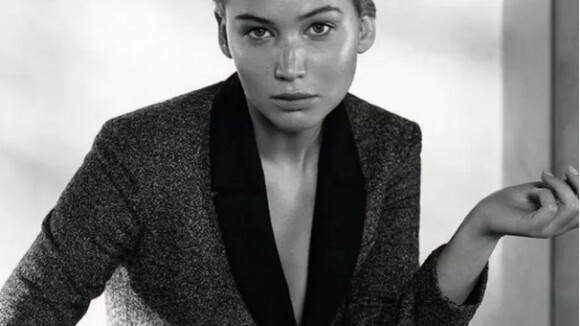 Jennifer Lawrence, garota-propaganda da Dior, posa para editorial da grife