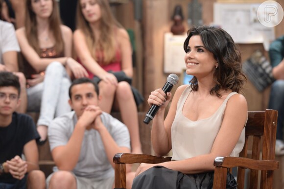 Vanessa Giácomo esteve no programa 'Altas Horas', exibido no sábado, 26 de outubro de 2013