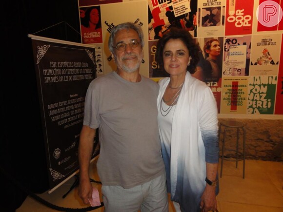 O diretor teatral Aderbal Freire Filho e Marieta Severo estão em um relacionamento há 8 anos e moram em casas separadas