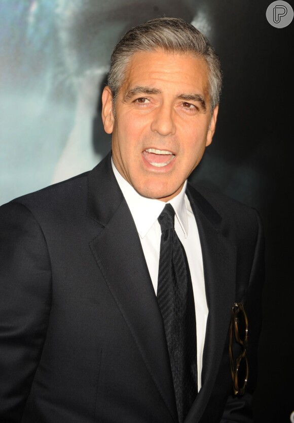 George Clooney afirma estar solteiro, em 31 de outubro de 2013