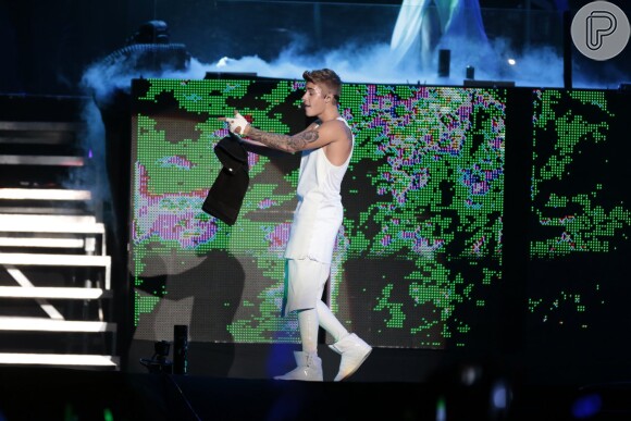 Justin Bieber se apresenta com a turnê 'Believe'