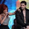 Rihanna volta a namorar o rapper Drake: 'Ele nunca deixou de amá-la!'