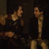'Liberdade': cena de Caio Blat e Ricardo Pereira tem beijo e bumbuns à mostra