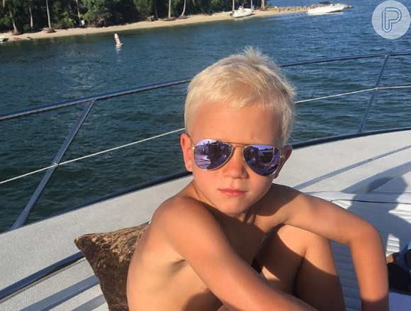 Justin Bieber postou fotos do irmão mais novo, Jaxon, de 6 anos, no seu Instagram nesta terça-feira, 05 de julho de 2016