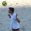 Marcio Garcia, em boa forma, jogou futevôlei e tomou banho de mar na Praia do Pepino, Rio de Janeiro, nesta quarta-feira, 06 de julho de 2016