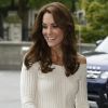 Kate Middleton usou um vestido de R$ 13 mil criado por Barbara Casasola