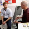 Príncipe Harry fez um exame de HIV e transmitiu ao vivo no Facebook