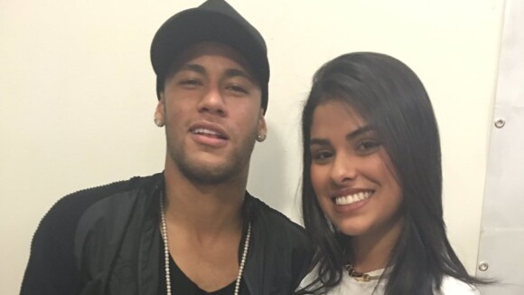 Ex-BBB Munik elogia Neymar após foto com jogador: 'Fofo, mas é só amizade'