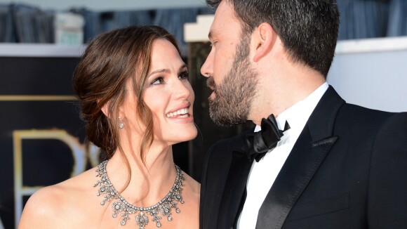 Ben Affleck e Jennifer Garner paralisam divórcio e pensam reatar: 'Apaixonados'