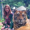 Marina Ruy Barbosa foi criticada ao posar com tigres durante a viagem de férias