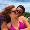 Marina Ruy Barbosa e o noivo, Xandinho Negrão, fizeram passeio de barco pela Tailândia