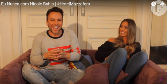 Nicole Bahls revelou já ter beijado Caio Castro no programa de Matheus Mazzafera, 'Hotel Mazzafera', durante o quadro 'Eu Nunca'