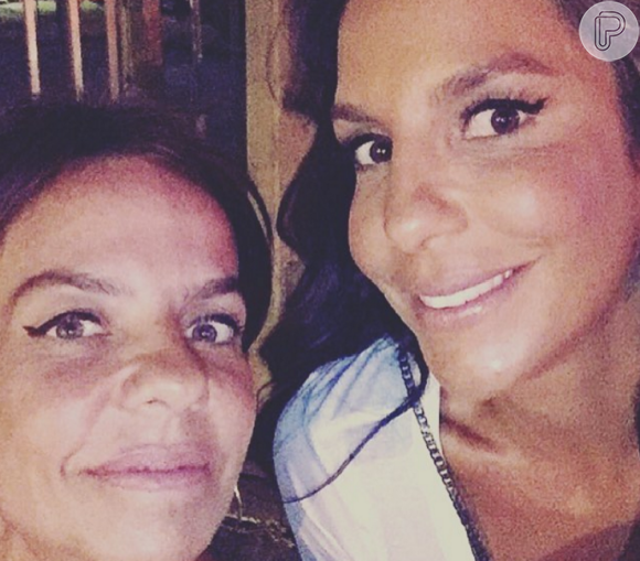 No Dia do Amigo, Ivete Sangalo homenageou a irmã, Cynthia, no Instagram