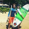 Patrícia Poeta e o filho Felipe, 14 anos, foram até surfar em Nicarágua. O menino postou a foto em seu perfil do Instagram contando que ensinaria a mãe a surfar
