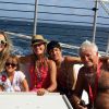 Ticiane Pinheiro e Rafa Justus posam com a família durante cruzeiro da Disney