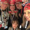 Ticiane Pinheiro e família posam com bandana do 'Piratas do Caribe' em cruzeiro
