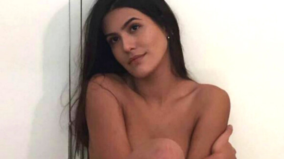 Antonia Morais, irmã de Cleo Pires, posa de topless e agita web: 'Espetáculo!'