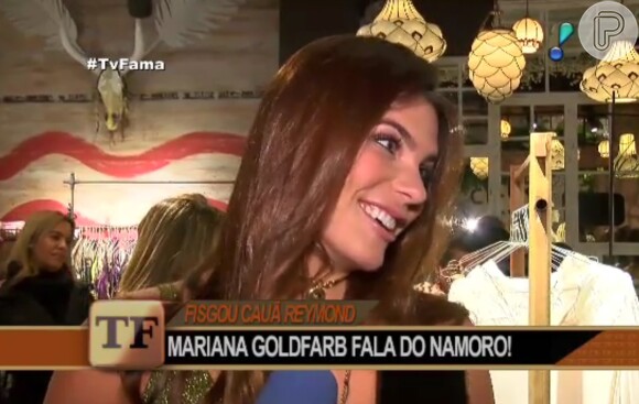 Mariana Goldfarb lembrou do início do namoro com Cauã Reymond, em entrevista ao 'TV Fama' desta quinta-feira, 21 de julho de 2016: 'A gente se conheceu em uma festa, mas nada aconteceu. Foi só mais para frente'